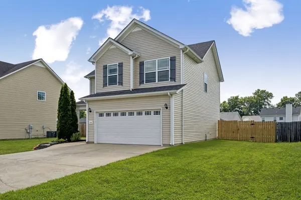 1160 Meachem Dr, Clarksville, TN 37042