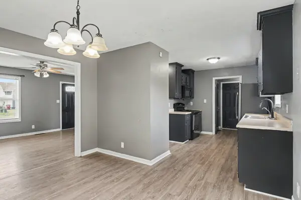 3717 S Naples Ct, Clarksville, TN 37040