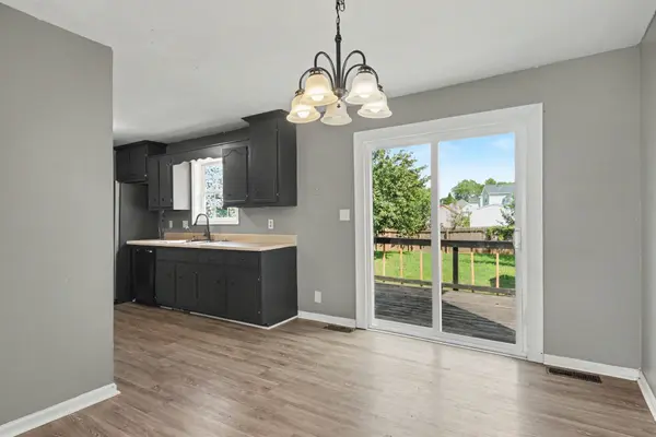 3717 S Naples Ct, Clarksville, TN 37040