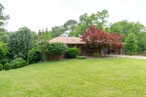 2101 June Dr, Nashville, TN 37214