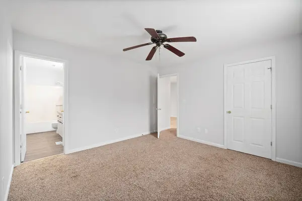 2706 Knob Ct, Clarksville, TN 37043