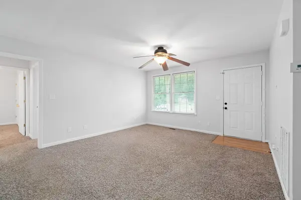 2706 Knob Ct, Clarksville, TN 37043