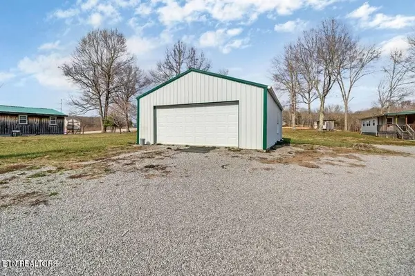 2546 Peavine Rd, Crossville, TN 38571