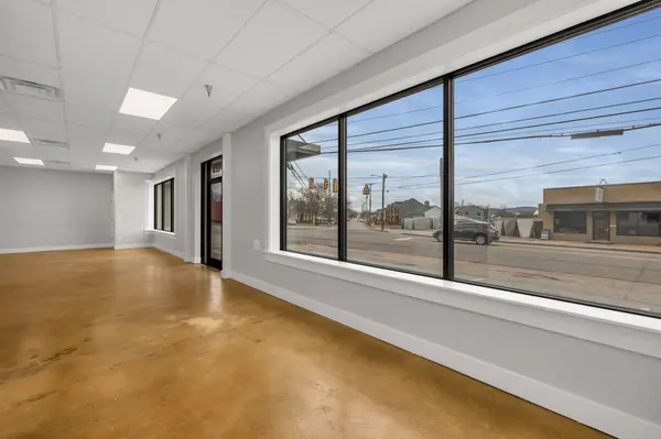 319 E Main St, Lebanon, TN 37087