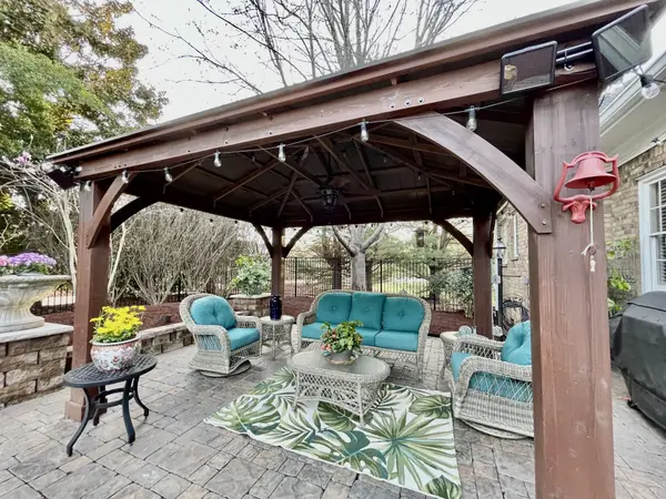8251 Jamie Ct, Brentwood, TN 37027