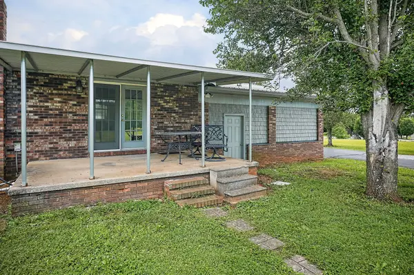 960 Country Club Rd, Sparta, TN 38583