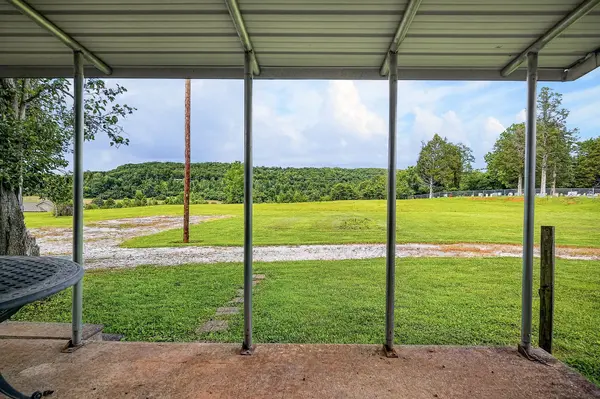 960 Country Club Rd, Sparta, TN 38583