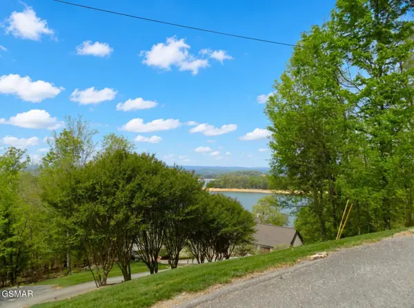 3753 Lake Point Drive, Morristown, TN 37814