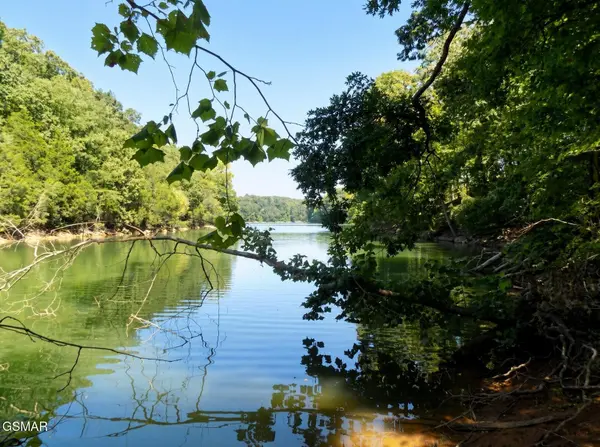 35 Graystone Shoals, Morristown, TN 37814
