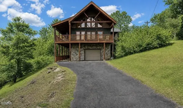 403 Happy Hollow Lane, Sevierville, TN 37876