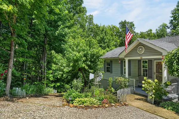 45 Point Pl, Monterey, TN 38574