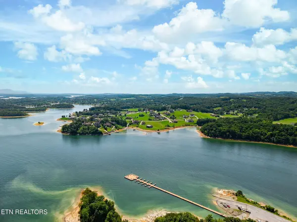 2201 Majestic Circle, Dandridge, TN 37725
