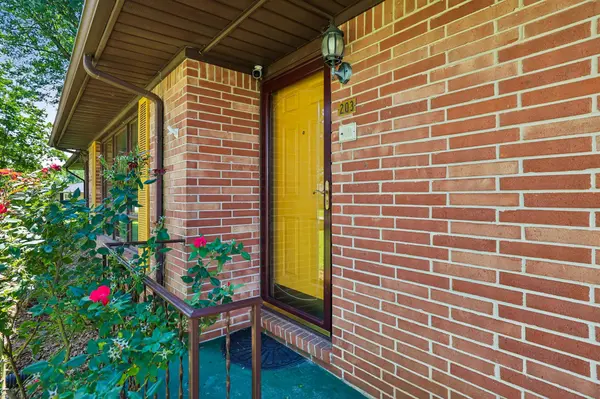 203 Kelly Dr, Decherd, TN 37324