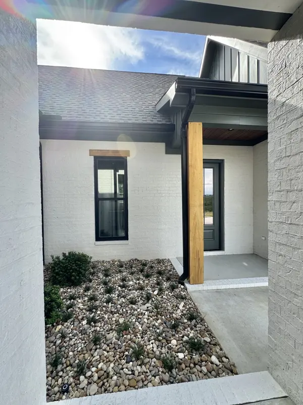 20 Natures Cove, Florence, AL 35630