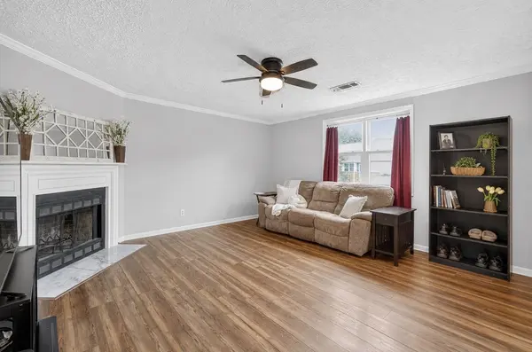 430 Walton Ferry Rd #802, Hendersonville, TN 37075