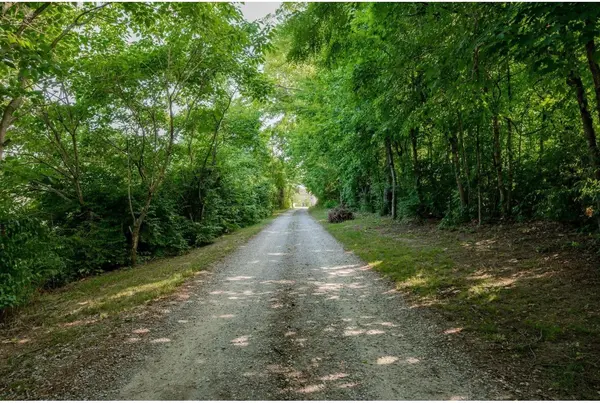 1166 Barnes Rd, Antioch, TN 37013