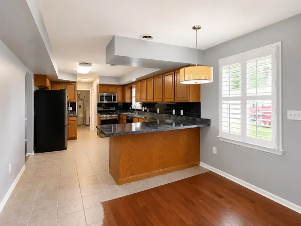 125 Applegrove Dr, Nicholasville, KY 40356
