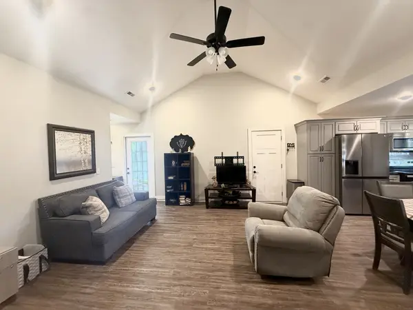 216 Nichols Dr, Woodbury, TN 37190