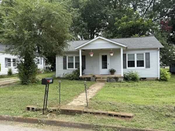 315 Debus St, Lawrenceburg, TN 38464
