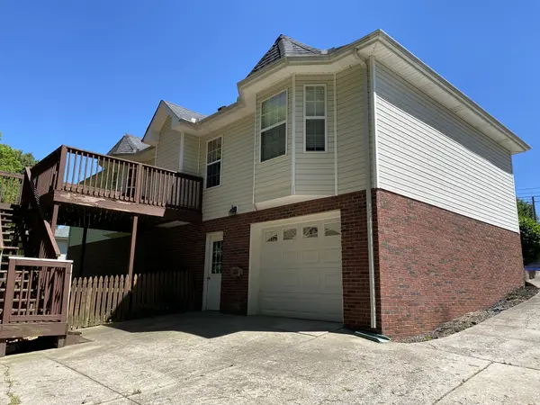 75 West Dr, Clarksville, TN 37040