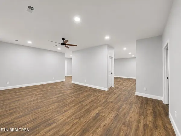 824 Poplar Springs Rd, Loudon, TN 37774