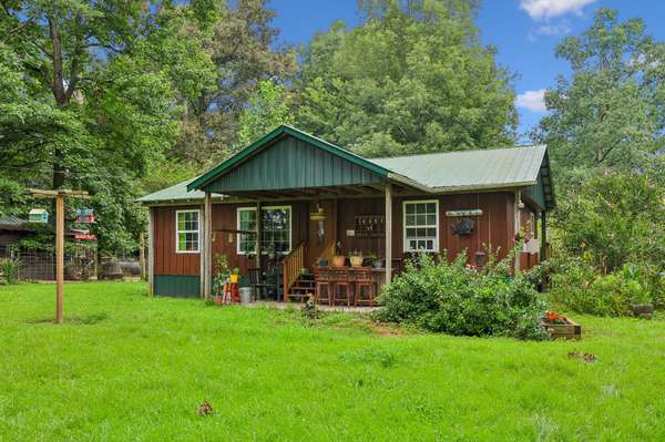 346 Toy Denny Rd, Bradyville, TN 37026