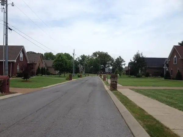 209 Artesa Dr, White House, TN 37188