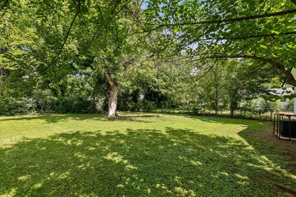 1009 N Hawthorne Street, Chattanooga, TN 37406