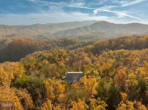 1114 Bear Paw Ridge Way, Sevierville, TN 37862