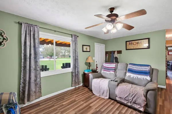 3690 Shady Oak Cir, Cookeville, TN 38501