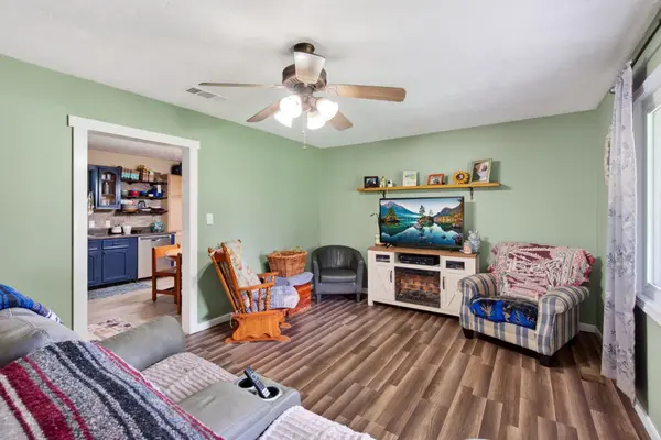3690 Shady Oak Cir, Cookeville, TN 38501