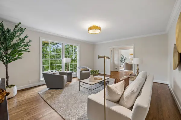 6004 Hillsboro Pike, Nashville, TN 37215