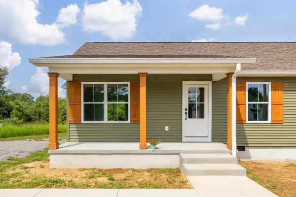 291 Oakmere Ln, Lafayette, TN 37083