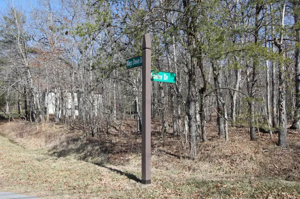 162 Exeter Dr, Crossville, TN 38558