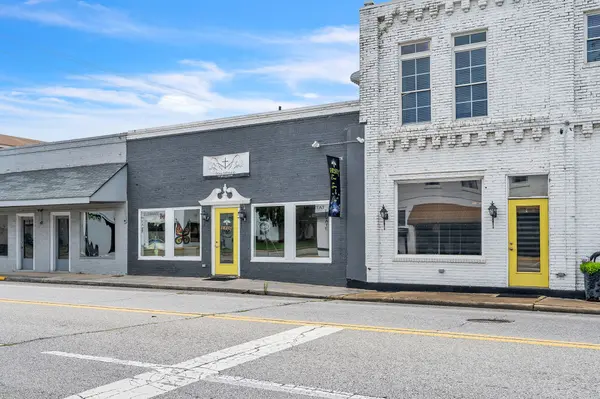 108 Cumberland St #E, Cowan, TN 37318