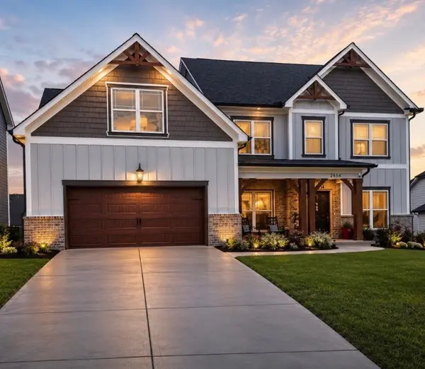 2654 Blue Skies Dr, Ooltewah, TN 37363