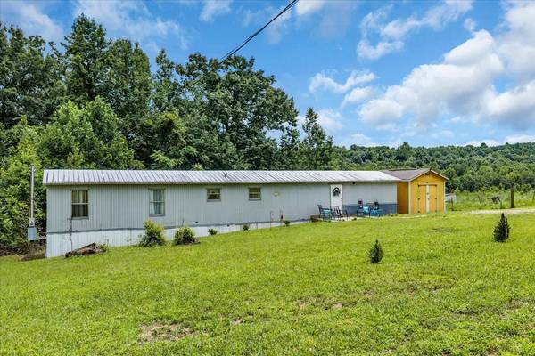 742 Captain Carter Rd, Spencer, TN 38585