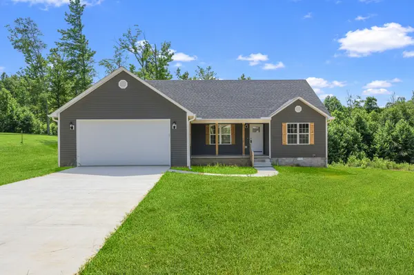 435 Old Huntingdon, Lexington, TN 38351