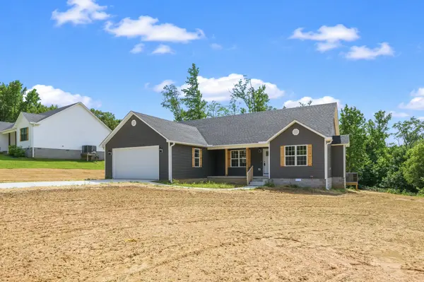 435 Old Huntingdon, Lexington, TN 38351
