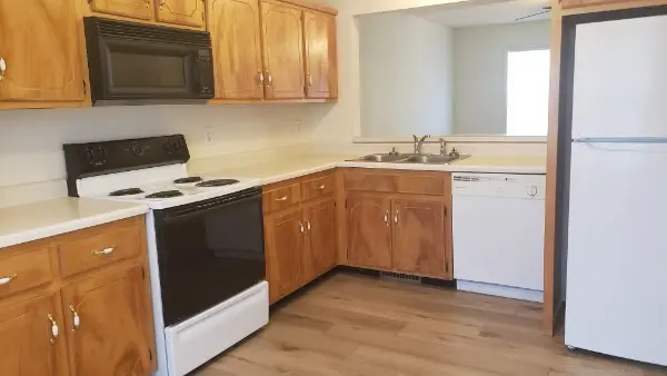 235 State Line Dr, Oak Grove, KY 42262