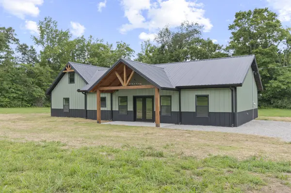 2639 Lick Creek Road, Linden, TN 37096