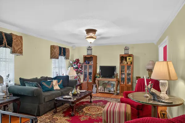 17 Loach Drive, Rossville, GA 30741