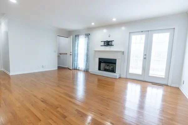 396 Solitude Cir, Goodlettsville, TN 37072