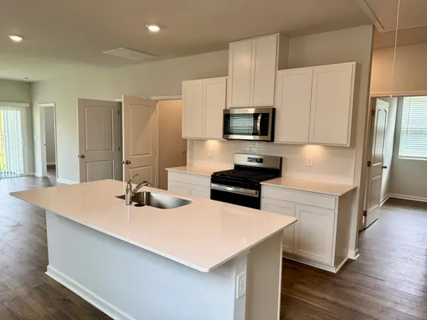 6555 Japonica Ln, White House, TN 37188