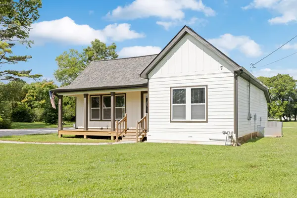 209 N Horton Pkwy, Chapel Hill, TN 37034