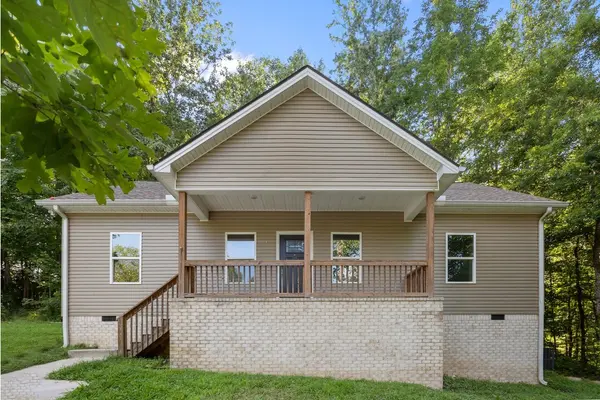 537 Lewis Ln, Charlotte, TN 37036