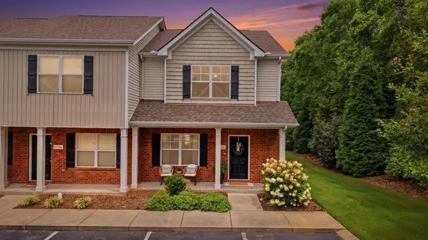 3706 Righteous Dr, Murfreesboro, TN 37128