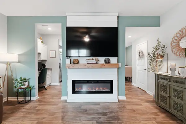 3706 Righteous Dr, Murfreesboro, TN 37128