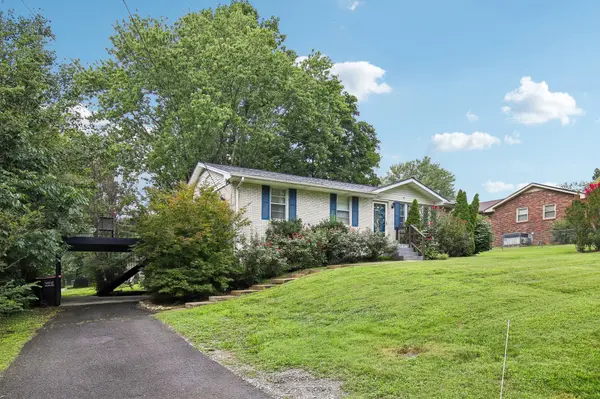 1008 Mayes Dr, Greenbrier, TN 37073