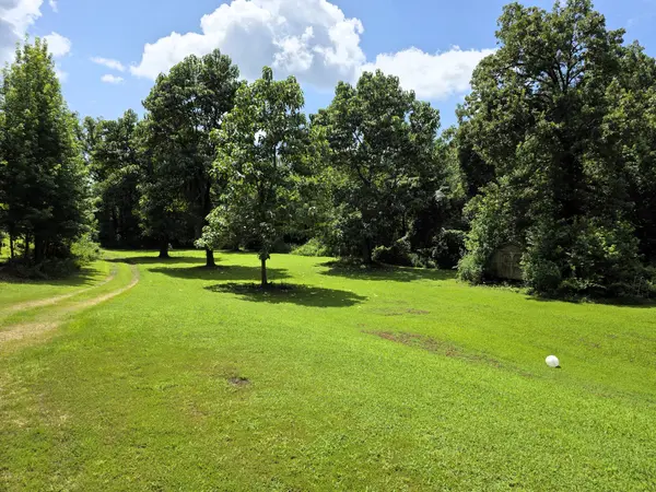865 Hatley Rd, Holladay, TN 38341